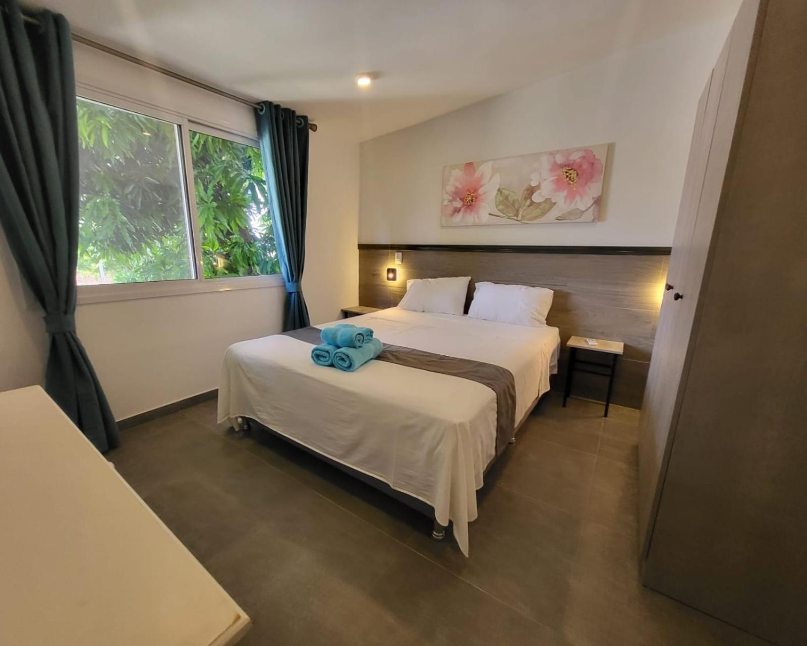 Hotel Oasis-Dream Holidays - La Petite France San Bernardino Bagian luar foto